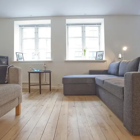 Charming In City Centre Apartment